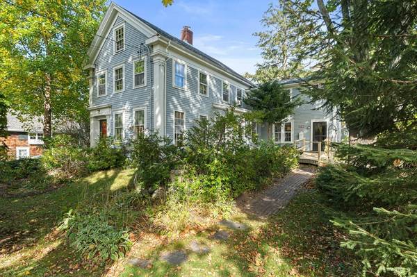 172 S Main St,  Cohasset,  MA 02025