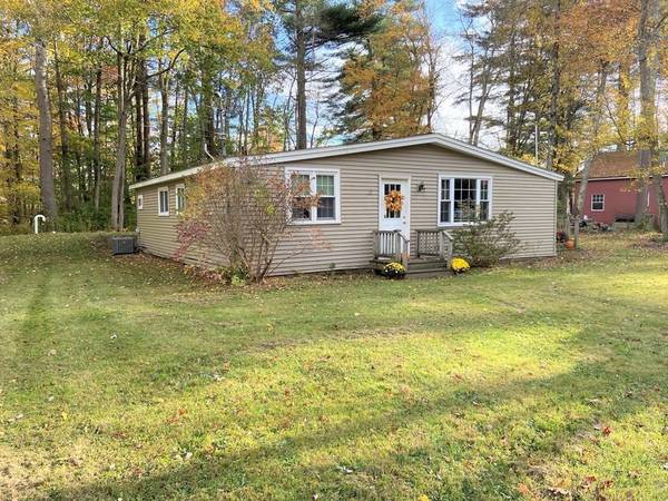 32 Merrill Drive, Shutesbury, MA 01072