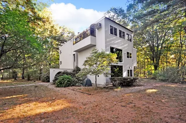 304 Old Pickard Road, Concord, MA 01742