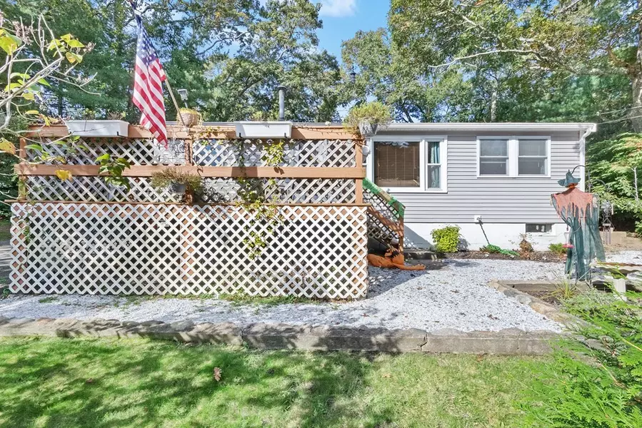 50 Lake Ave, Wareham, MA 02538