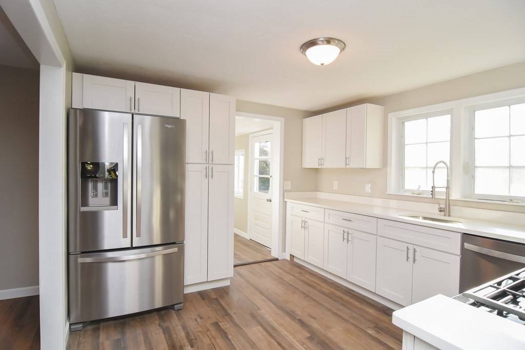 Littleton, MA 01460,19 Middlesex Drive