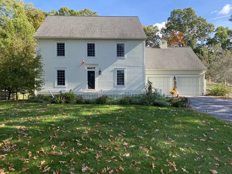 5 Cole Rd, Sterling, MA 01564