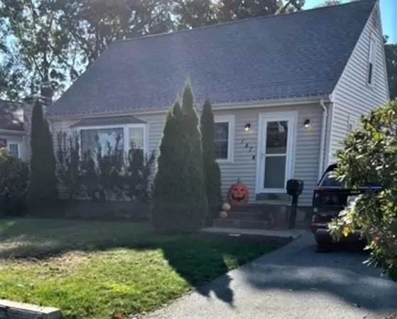 147 Mowry Avenue, Cumberland, RI 02864