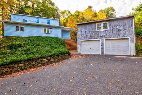 128 State Road East, Westminster, MA 01473