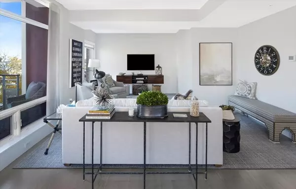 Hingham, MA 02043,23 Shipyard Dr #207