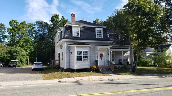 71 W Main St, Ayer, MA 01432