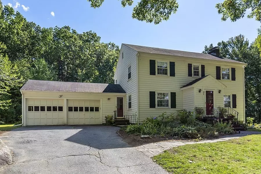 31 Woodside Road, Harvard, MA 01451