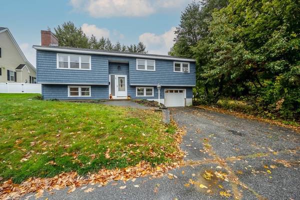 47 Ridge Rd, Lowell, MA 01852