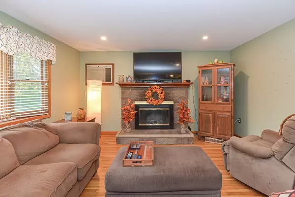 Attleboro, MA 02703,95 Flora Road