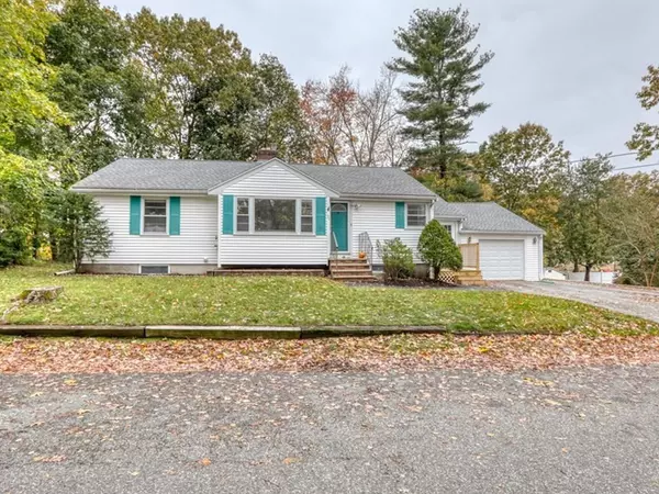 35 Oakdale Rd, Wilmington, MA 01887