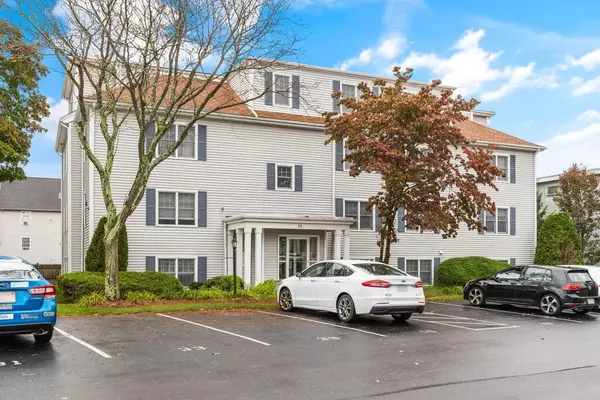 26 Webb Pl #2A, Mansfield, MA 02048