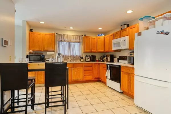 Webster, MA 01570,31-33 Fifth Ave