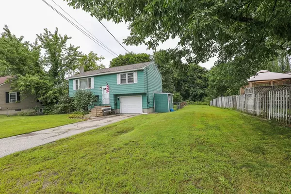 4 Griffin St, Derry, NH 03038