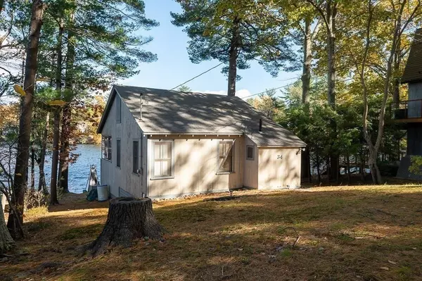 Webster, MA 01570,34 West Point Rd