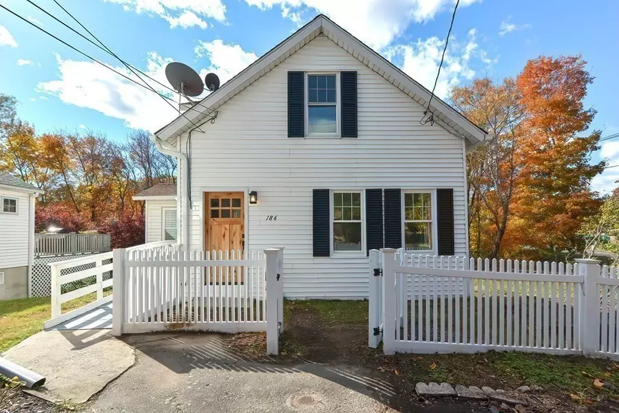 186 South St, Plainville, MA 02762