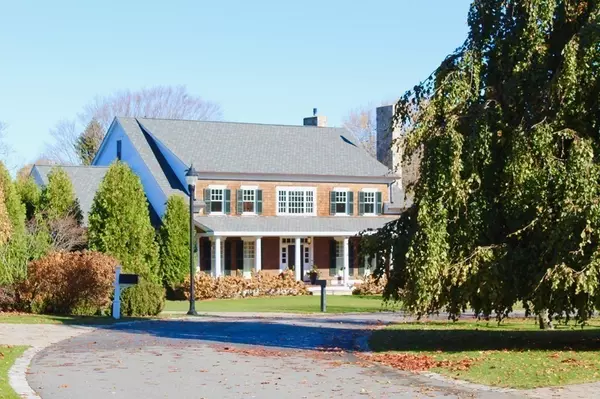 5 Sumner Ln, Belmont, MA 02478