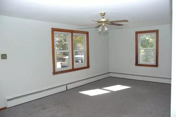 Lowell, MA 01850,178 Mount Pleasant St