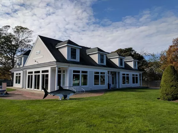 235 Orleans Rd, Chatham, MA 02650