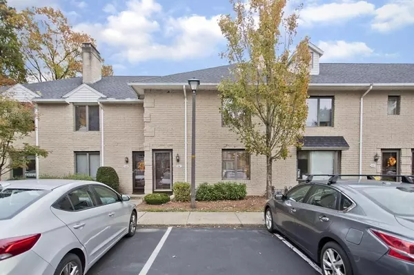 Agawam, MA 01001,11 Mansion Woods Dr #C