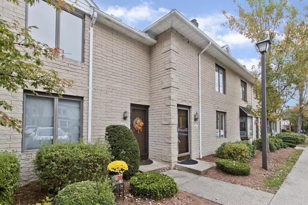 Agawam, MA 01001,11 Mansion Woods Dr #C