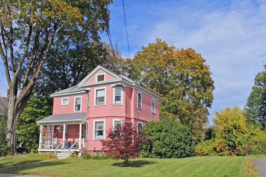 9 West Street, Greenfield, MA 01301