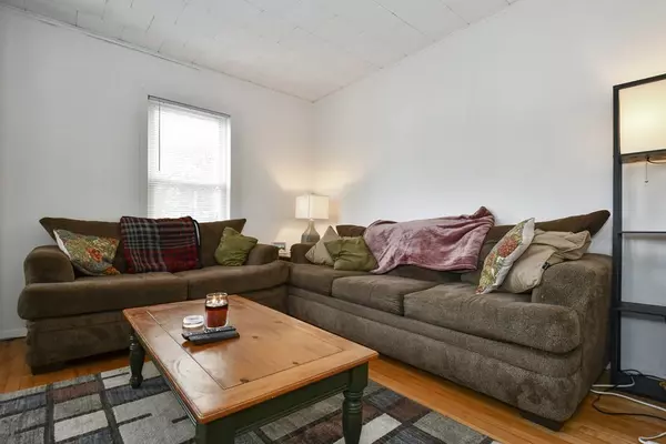Clinton, MA 01510,60-62 Willow St