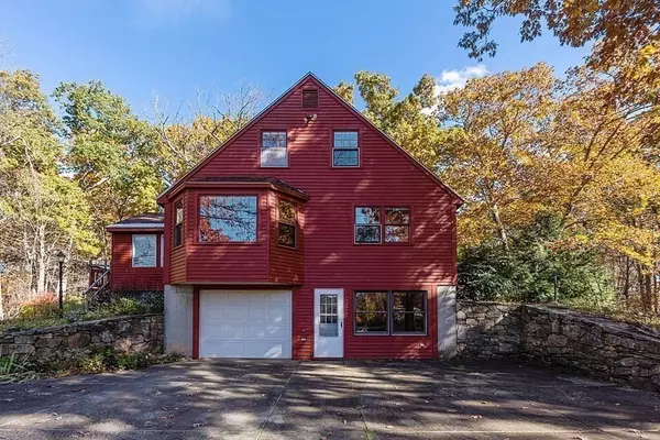 North Brookfield, MA 01535,23 Brookfield Rd