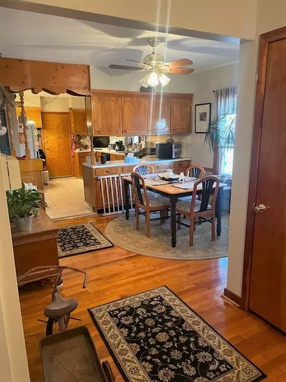 Agawam, MA 01001,24 Rowley Street