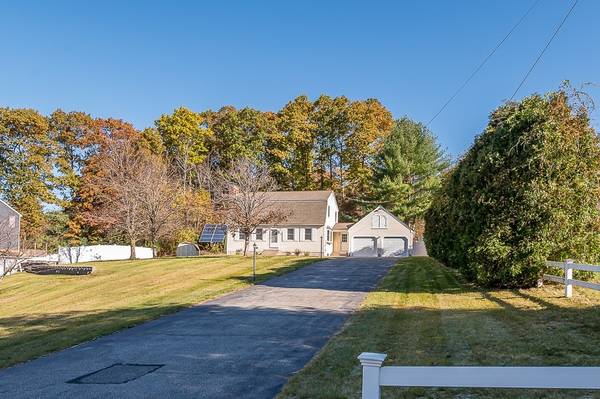 6 Burke Ln, Sutton, MA 01590