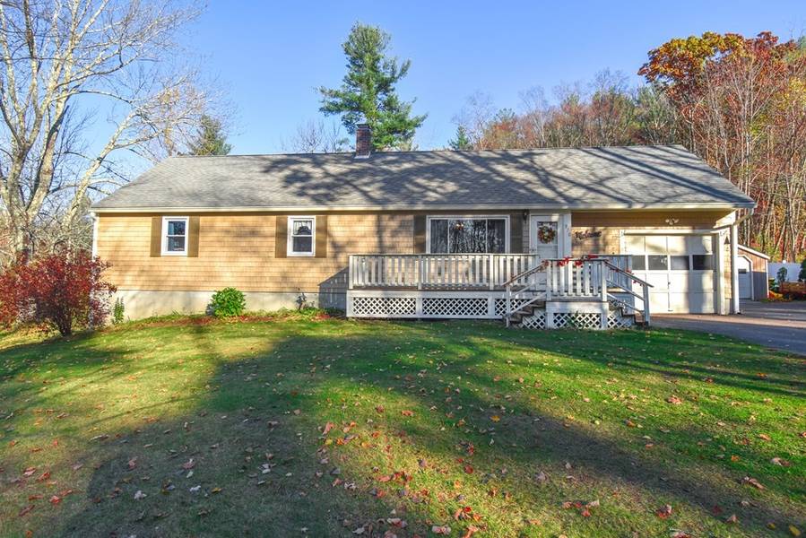 970 Petersham Rd, Hardwick, MA 01037