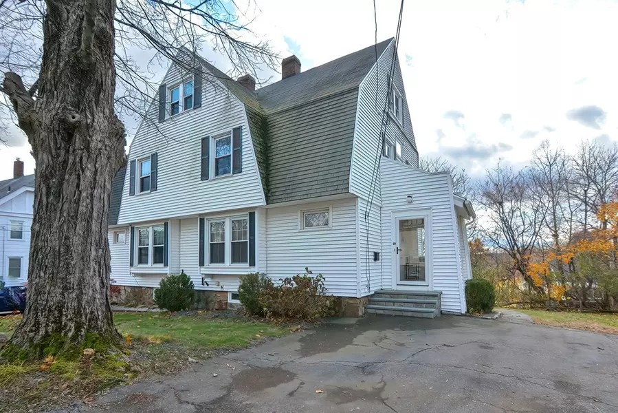 29 Oak St #29, Hopedale, MA 01747