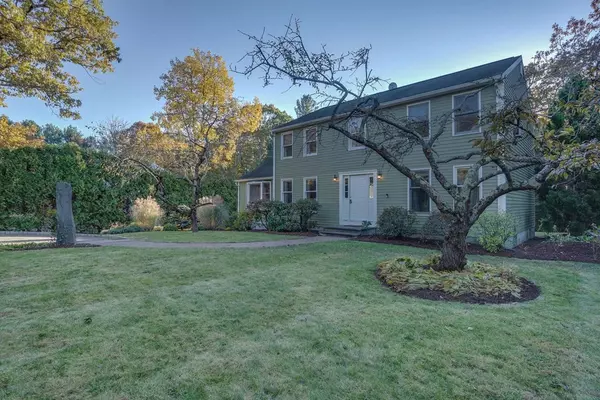 135 Hillside Ave, Concord, MA 01742