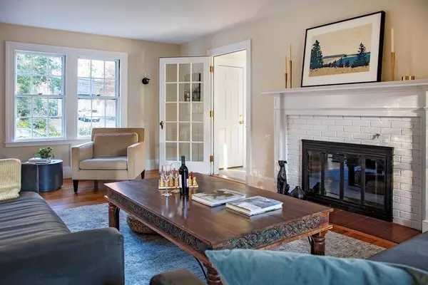 Newton, MA 02459,22 Kenmore St
