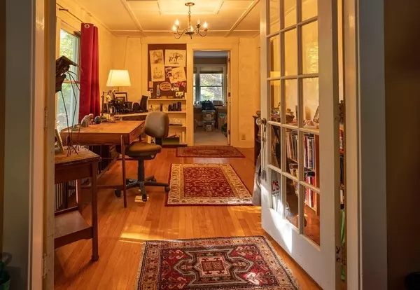 Sutton, MA 01590,128 Dudley Road