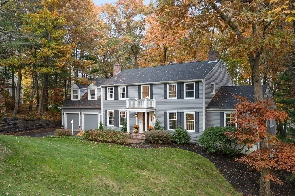 Hingham, MA 02043,8 Fulling Mill Lane