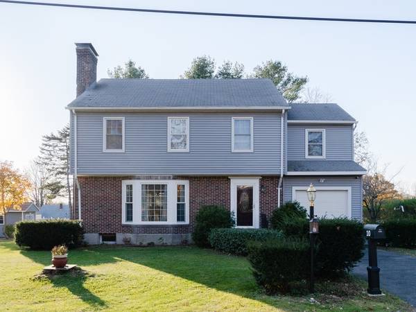 10 Wesley Drive, Leicester, MA 01524