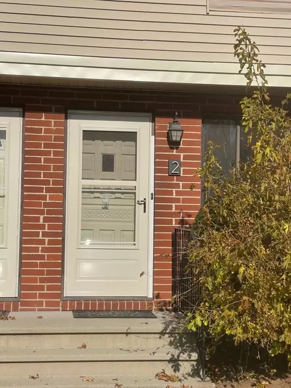 Haverhill, MA 01835,2 Sterling Lane #2