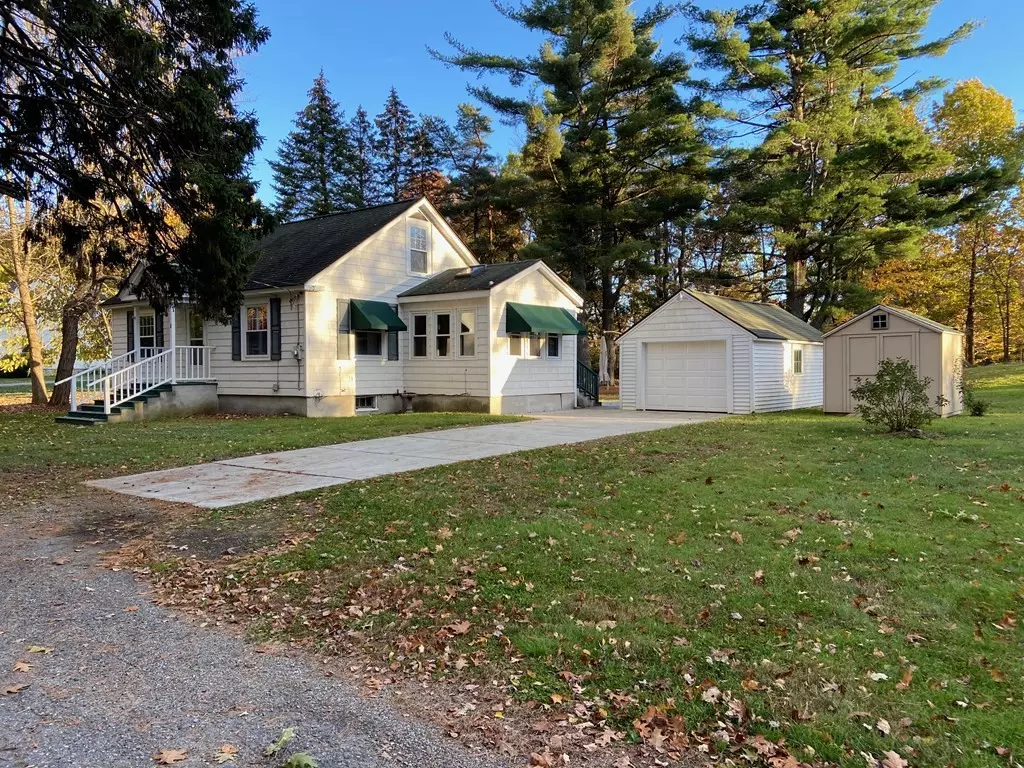 Townsend, MA 01474,1 Bayberry Ln