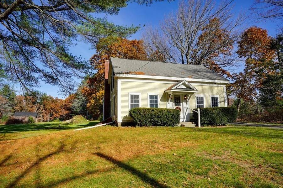 46 Taft St, Upton, MA 01568