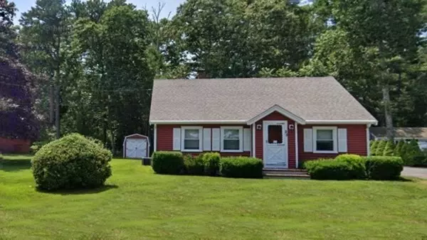 25 Swifts Beach Rd, Wareham, MA 02571