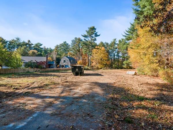 285 Briggs Rd, Westport, MA 02790