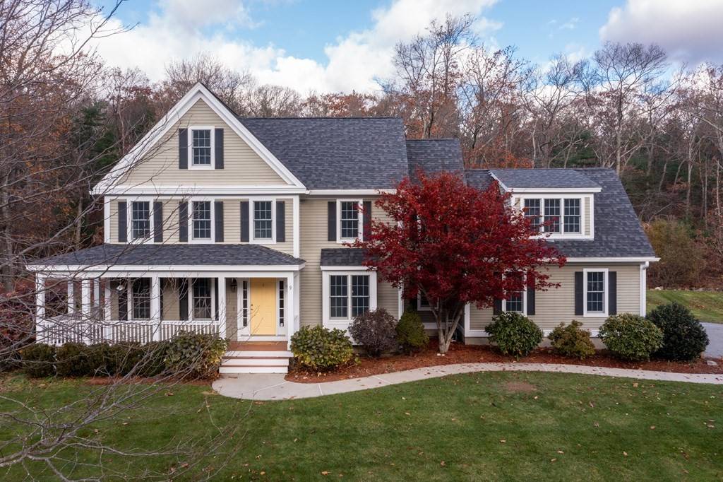 9 Ten Rod Way, North Reading, MA 01864