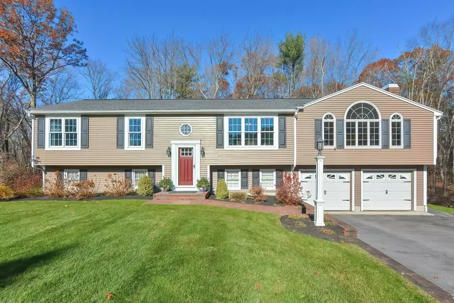 26 Cavan Crossing, Mansfield, MA 02048