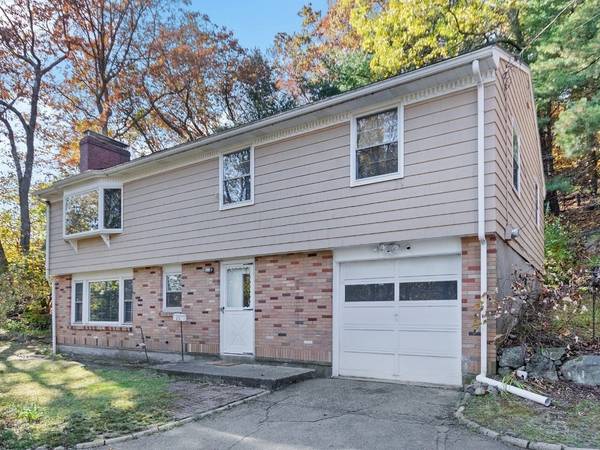 26 College Farm Road, Waltham, MA 02451