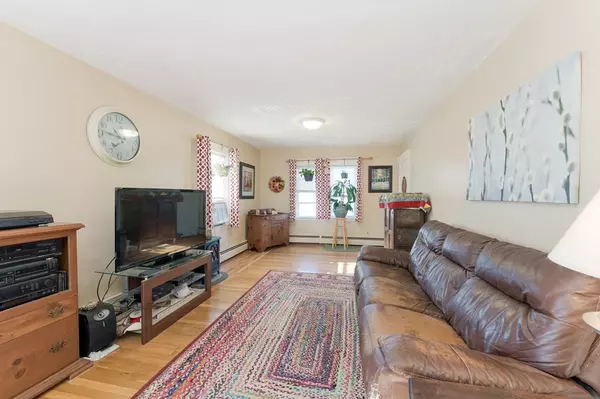 Pawtucket, RI 02861,16 Edgemere Rd