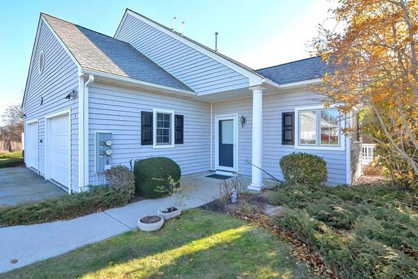 4 Village Way #4, Westport, MA 02790