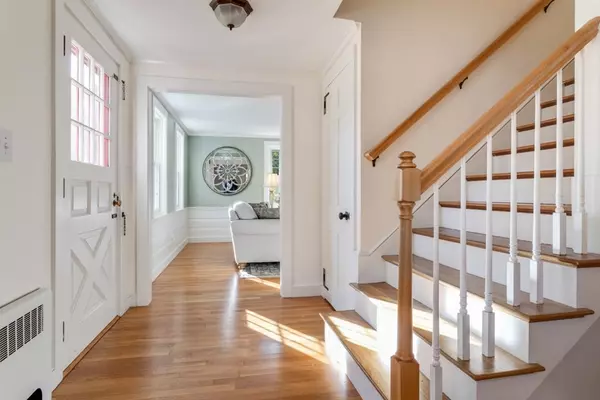 Wakefield, MA 01880,27 Strathmore Road