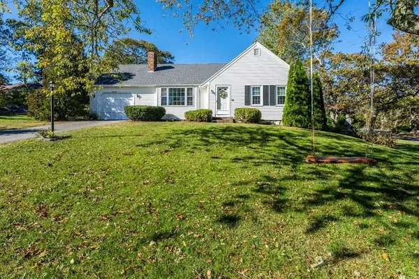 42 Pompano Rd, Yarmouth, MA 02675