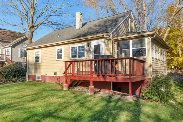 Littleton, MA 01460,10 Lincoln Dr