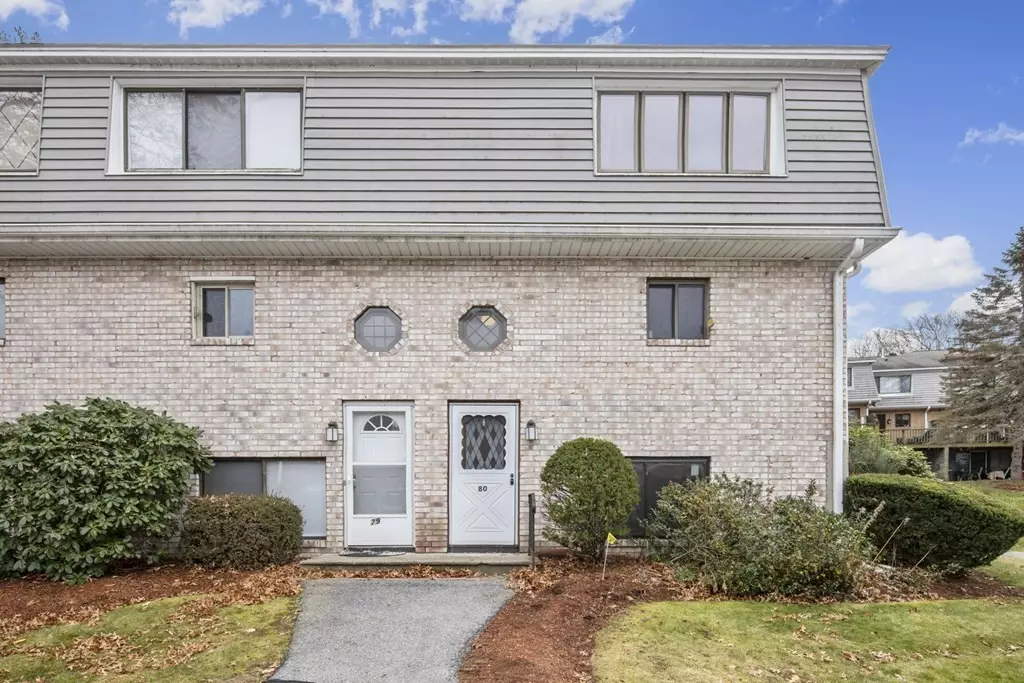 Haverhill, MA 01835,80 Farrwood Drive #80